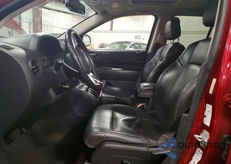 2016 Jeep Compass Latitude z USA, uszkodzony, nr VIN 1C4NJCEA2GD720215